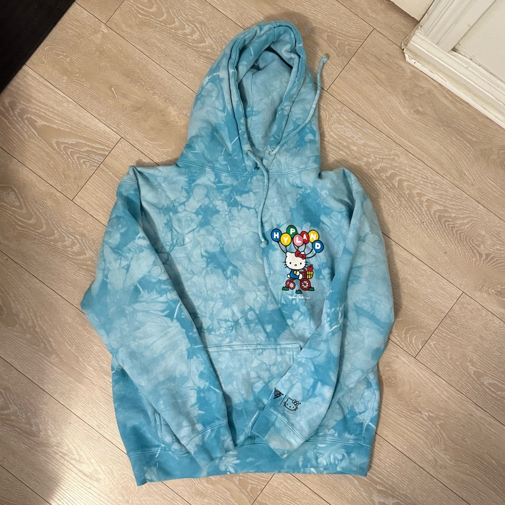 Hypland x Hello Kitty Balloons Blue Tie Dye Hoodie